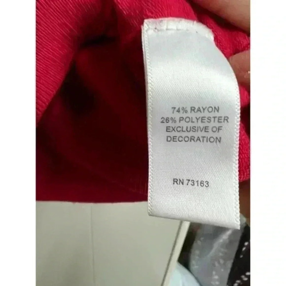 Cable & Gauge Red Embellished Sweater Cardigan Size Medium - Picture 6 of 6